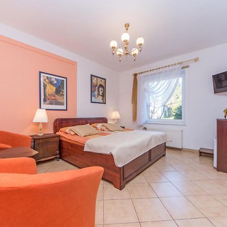 Bed and Breakfast Lawendowy Zakatek Леба Экстерьер фото
