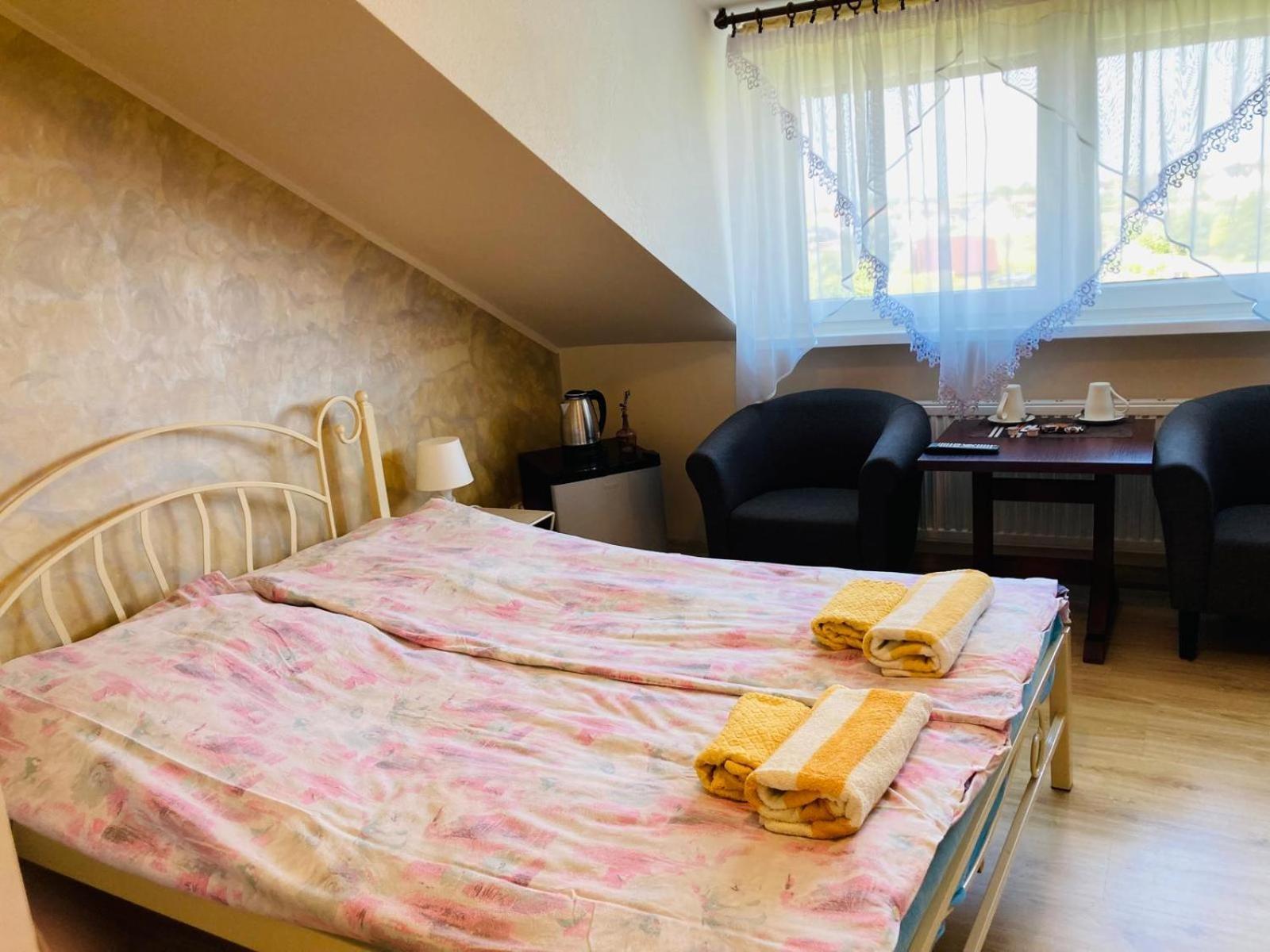 Bed and Breakfast Lawendowy Zakatek Леба Экстерьер фото